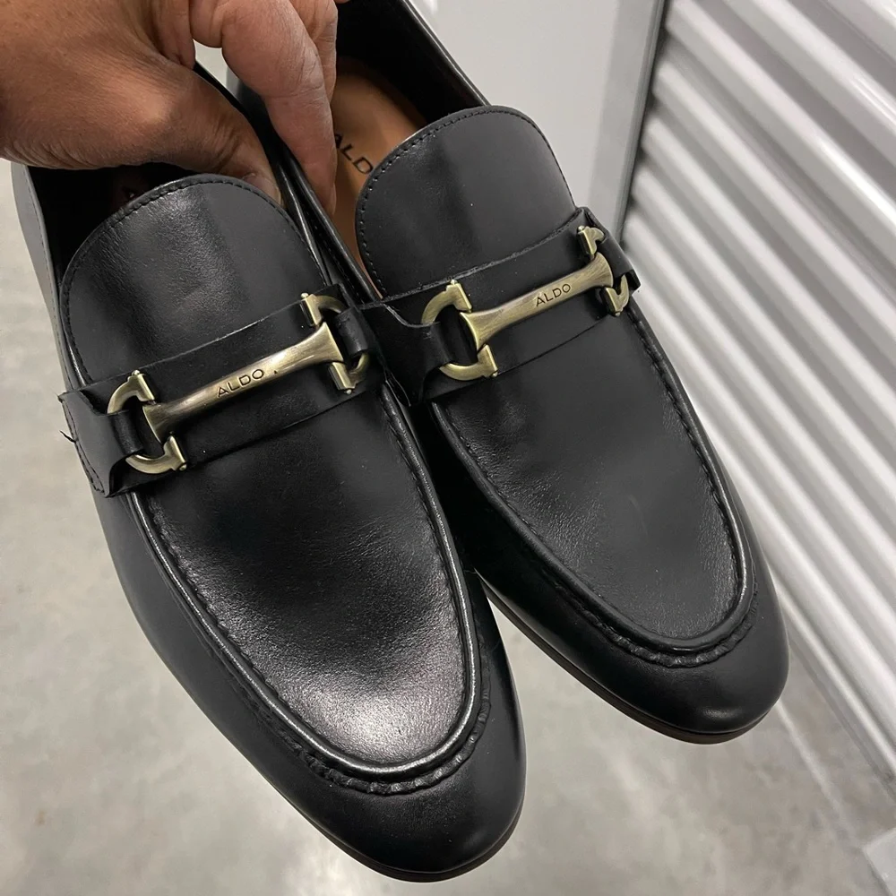 Black Sleek Loafers by Aldo Sz 11 - Picture 1 of 10